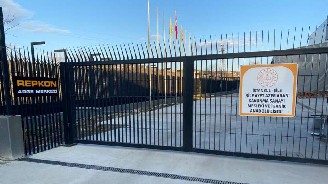 Şile Ayet Azer Aran Savunma Sanayi Mesleki ve Teknik Anadolu Lisesi Fotoğrafı